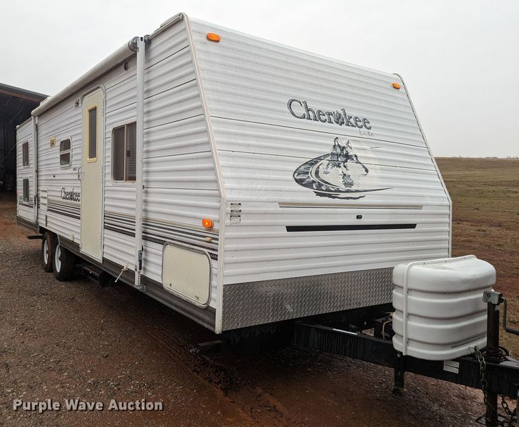 image for item LF9553 2005 Cherokee  camper