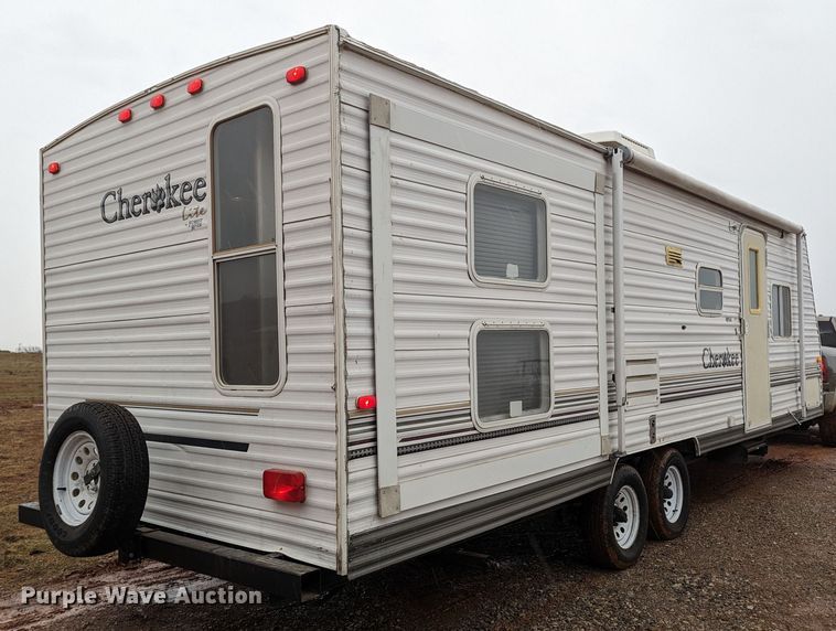 image for item LF9553 2005 Cherokee  camper