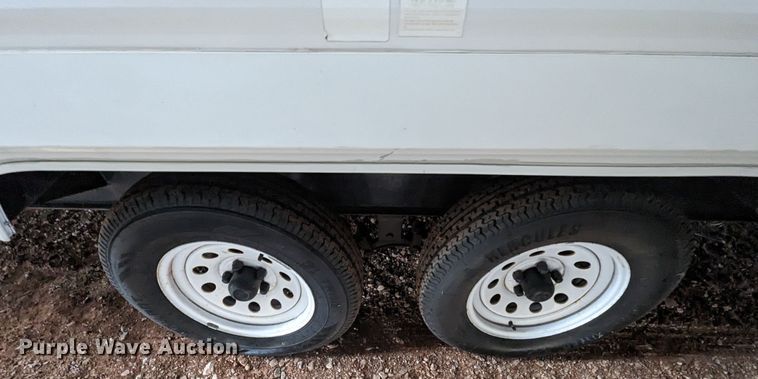 image for item LF9553 2005 Cherokee  camper