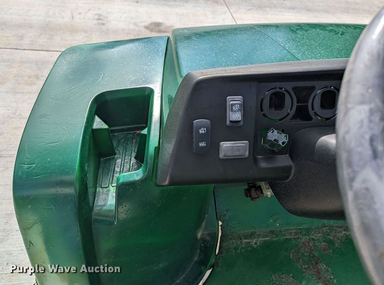 image for item LF9605 John Deere Gator  utility vehicle