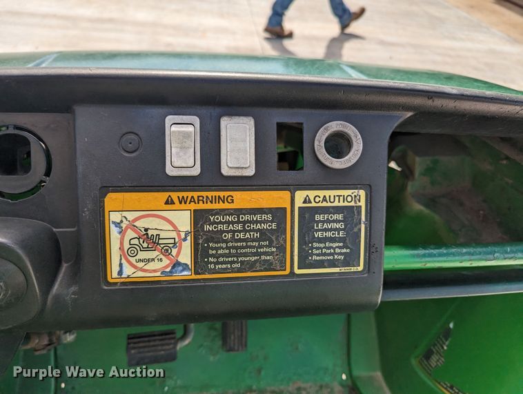 image for item LF9605 John Deere Gator  utility vehicle