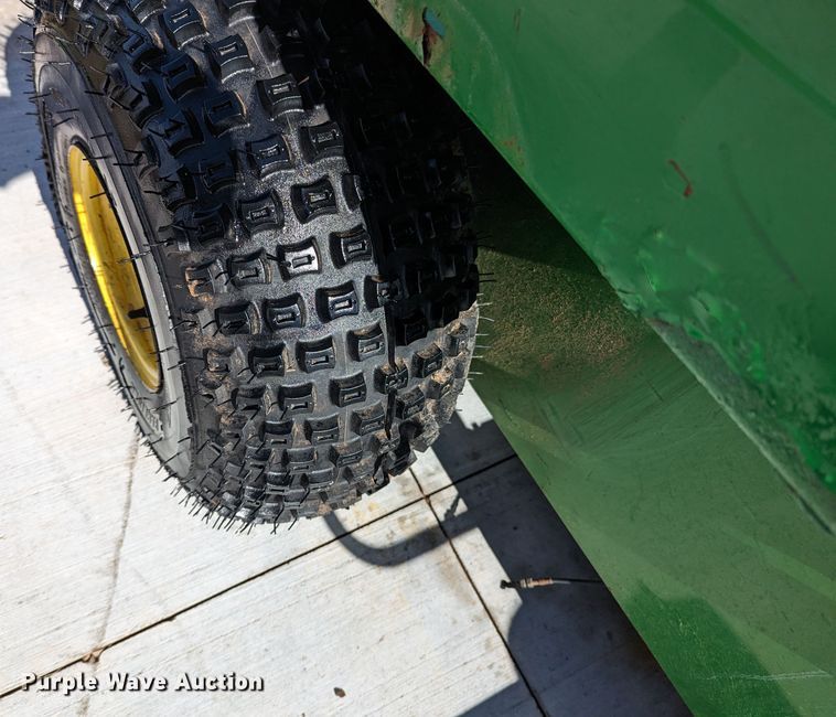 image for item LF9605 John Deere Gator  utility vehicle