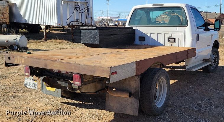 image for item LG9447 2000 Ford F450 Super Duty  flatbed truck