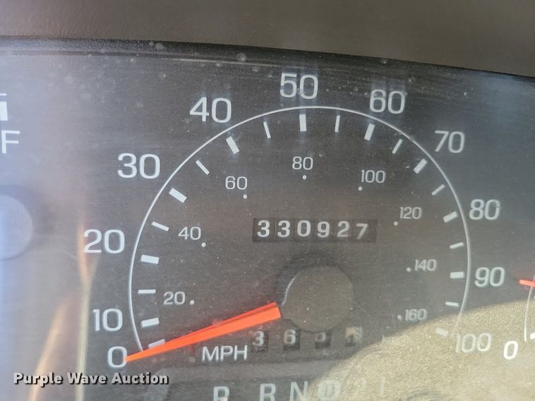 image for item LG9447 2000 Ford F450 Super Duty  flatbed truck