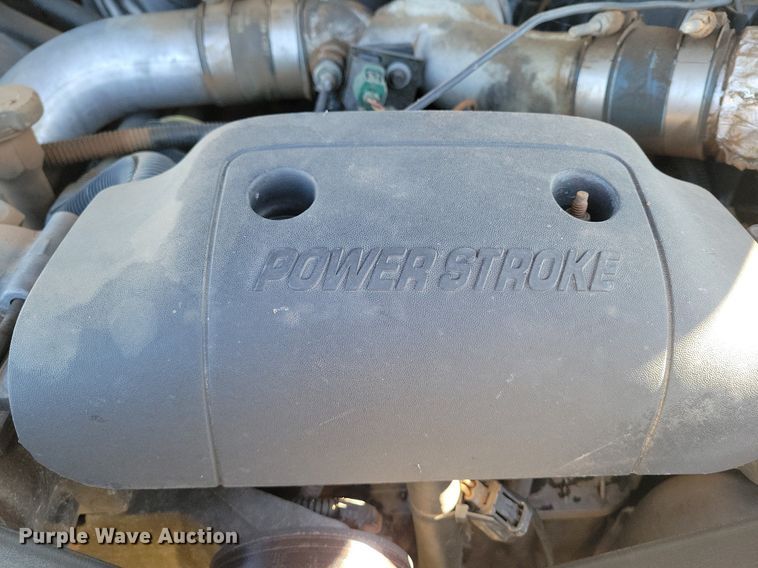 image for item LG9447 2000 Ford F450 Super Duty  flatbed truck