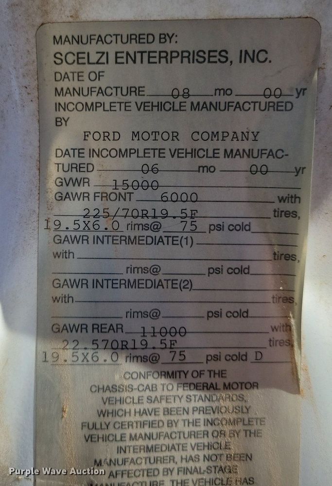 image for item LG9447 2000 Ford F450 Super Duty  flatbed truck