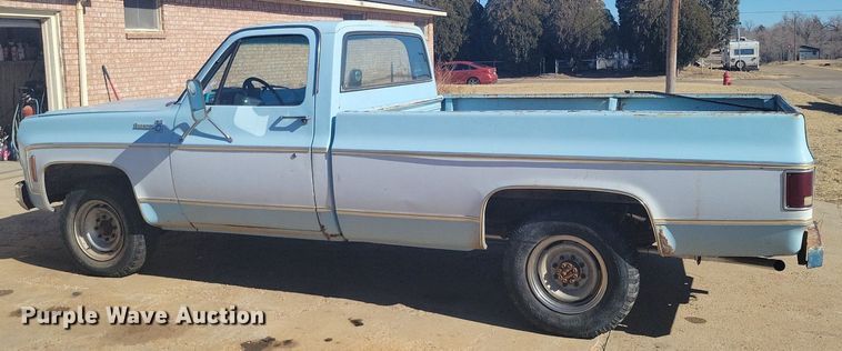 image for item LG9483 1977 Chevrolet Bonanza 20  pickup truck