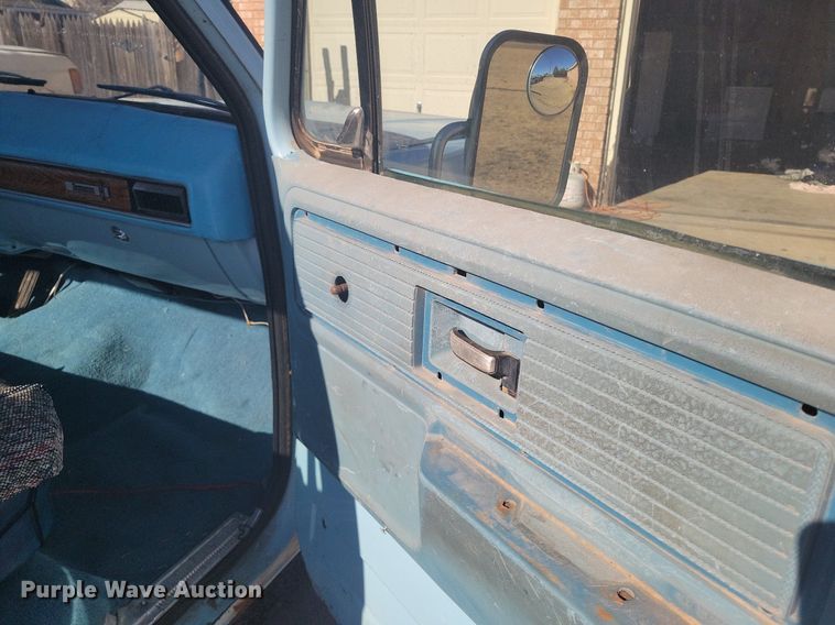 image for item LG9483 1977 Chevrolet Bonanza 20  pickup truck