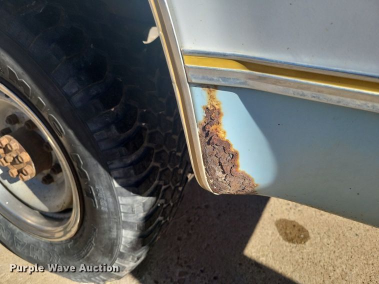 image for item LG9483 1977 Chevrolet Bonanza 20  pickup truck