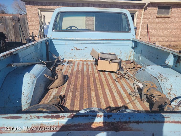 image for item LG9483 1977 Chevrolet Bonanza 20  pickup truck