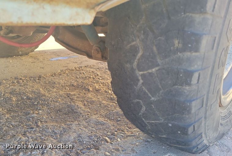 image for item LG9483 1977 Chevrolet Bonanza 20  pickup truck