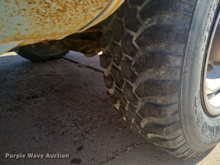 image for item LG9483 1977 Chevrolet Bonanza 20  pickup truck