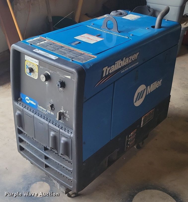 image for item LG9505 Miller Trailblazer 325 EFI  welder/generator