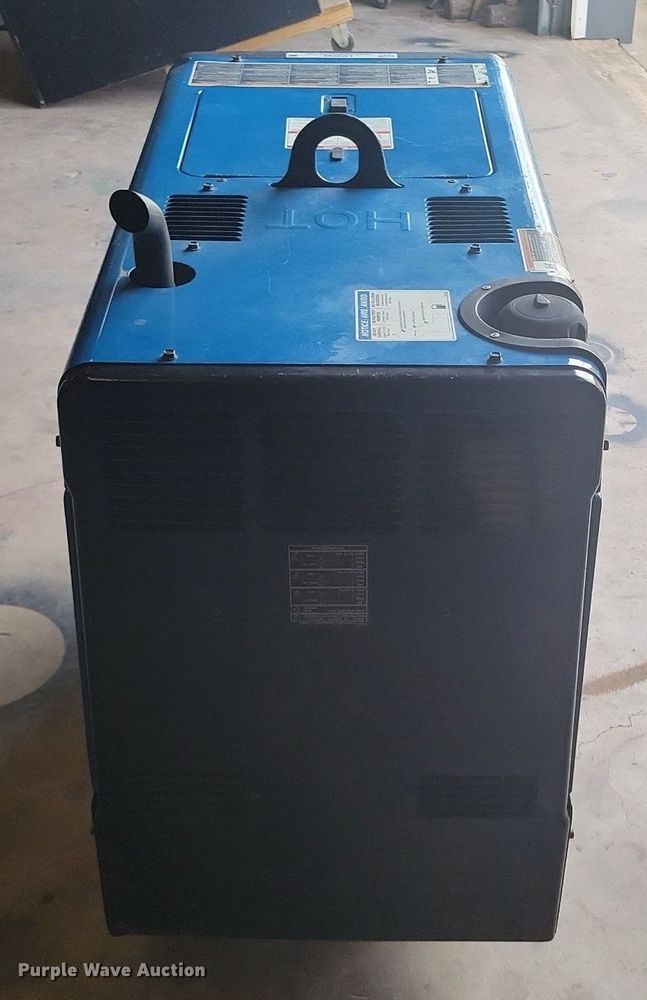 image for item LG9505 Miller Trailblazer 325 EFI  welder/generator