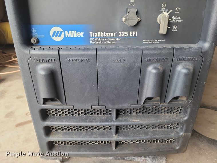 image for item LG9505 Miller Trailblazer 325 EFI  welder/generator