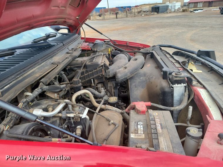 image for item LG9506 2005 Ford F350 Super Duty  flatbed pickup truck