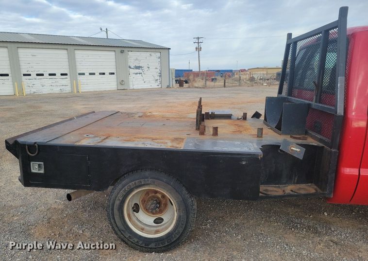 image for item LG9506 2005 Ford F350 Super Duty  flatbed pickup truck