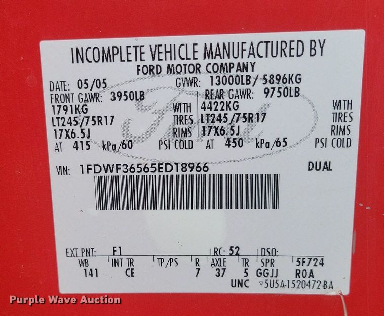 image for item LG9506 2005 Ford F350 Super Duty  flatbed pickup truck