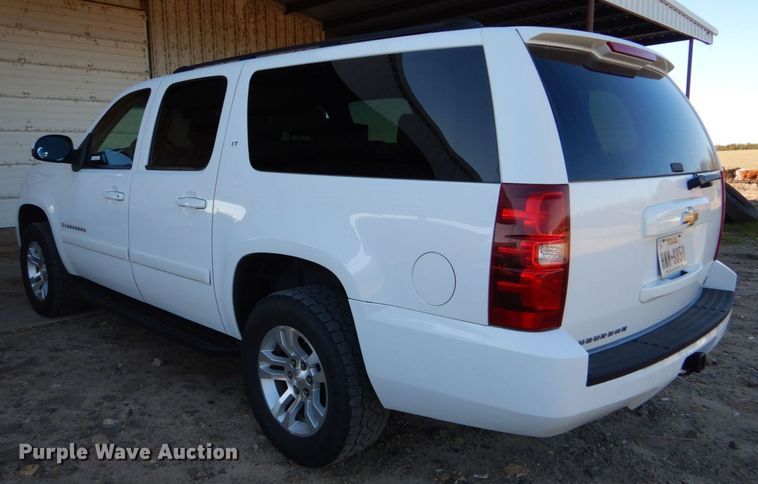 image for item LI9058 2007  Chevrolet Suburban LT  SUV