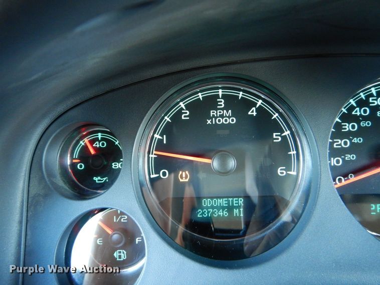 image for item LI9058 2007  Chevrolet Suburban LT  SUV