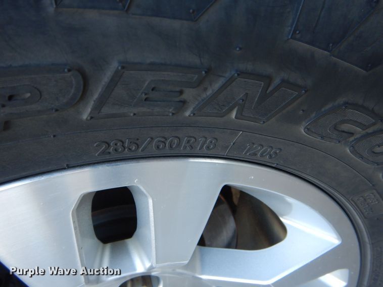 image for item LI9058 2007  Chevrolet Suburban LT  SUV