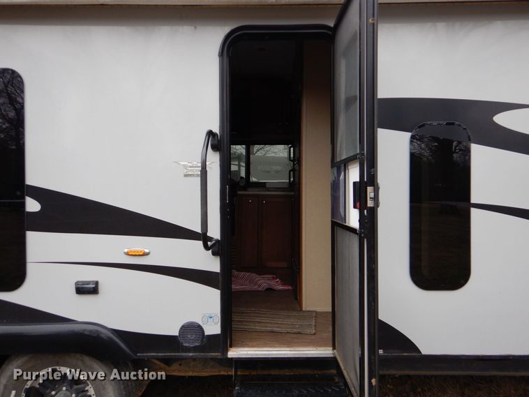 image for item LI9061 2019 Omega Weekend Warrior  toy hauler camper