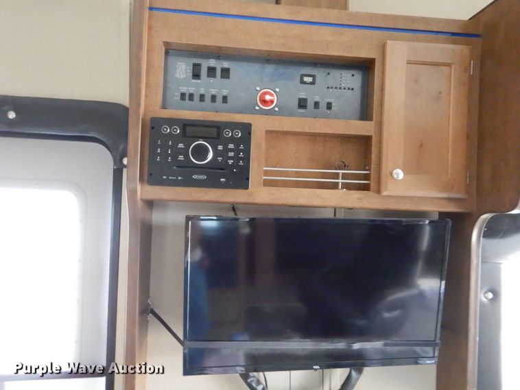 image for item LI9061 2019 Omega Weekend Warrior  toy hauler camper