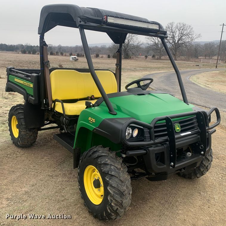 image for item LI9062 2017 John Deere XUV 825i Gator  utility vehicle