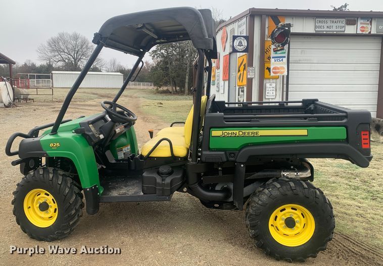 image for item LI9062 2017 John Deere XUV 825i Gator  utility vehicle