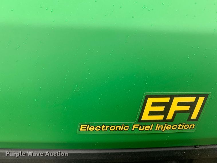 image for item LI9062 2017 John Deere XUV 825i Gator  utility vehicle