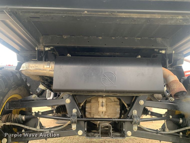 image for item LI9062 2017 John Deere XUV 825i Gator  utility vehicle