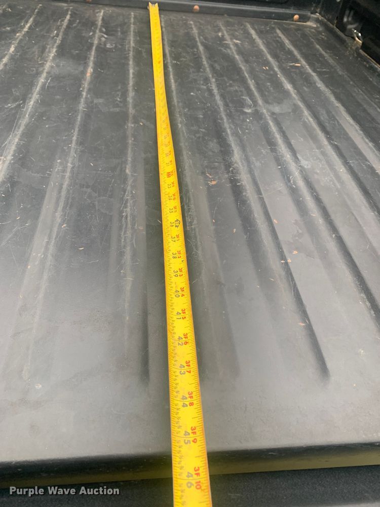 image for item LI9062 2017 John Deere XUV 825i Gator  utility vehicle