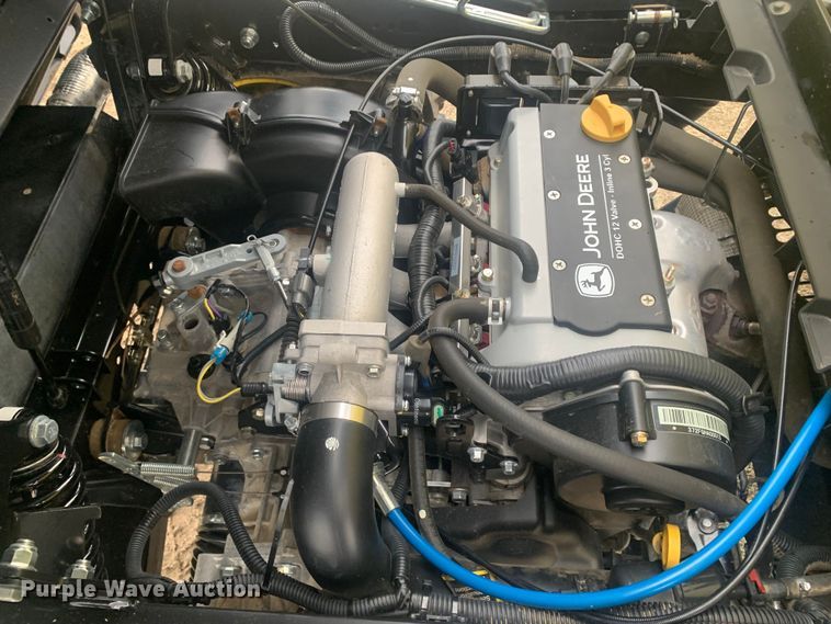 image for item LI9062 2017 John Deere XUV 825i Gator  utility vehicle