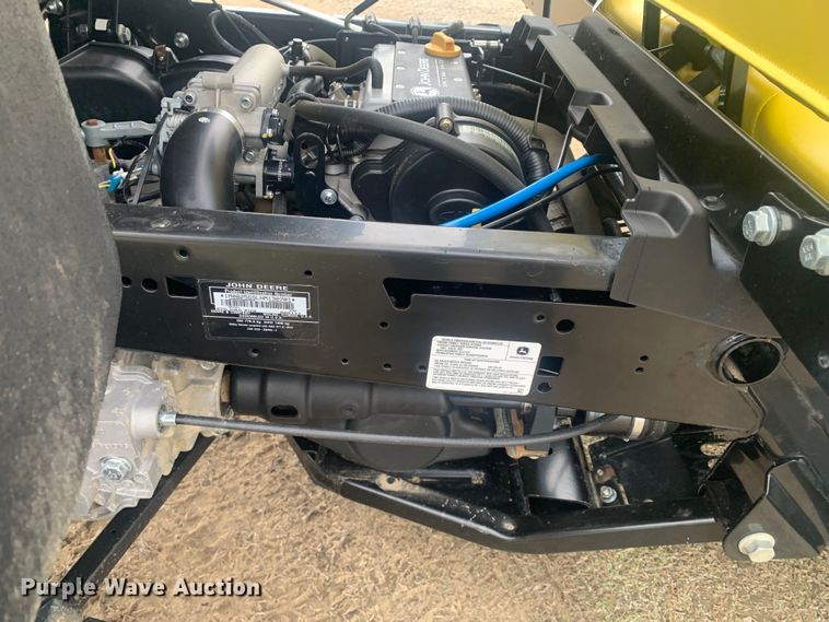 image for item LI9062 2017 John Deere XUV 825i Gator  utility vehicle