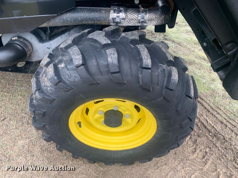 image for item LI9062 2017 John Deere XUV 825i Gator  utility vehicle