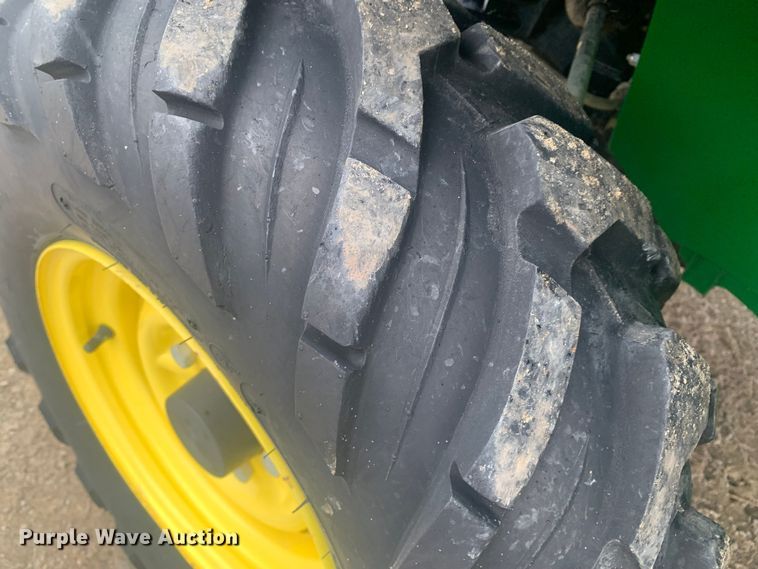 image for item LI9062 2017 John Deere XUV 825i Gator  utility vehicle