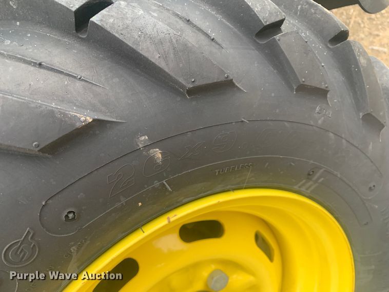 image for item LI9062 2017 John Deere XUV 825i Gator  utility vehicle