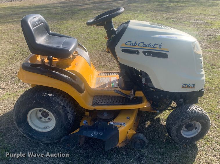 image for item LI9075 Cub Cadet LT1045  lawn mower
