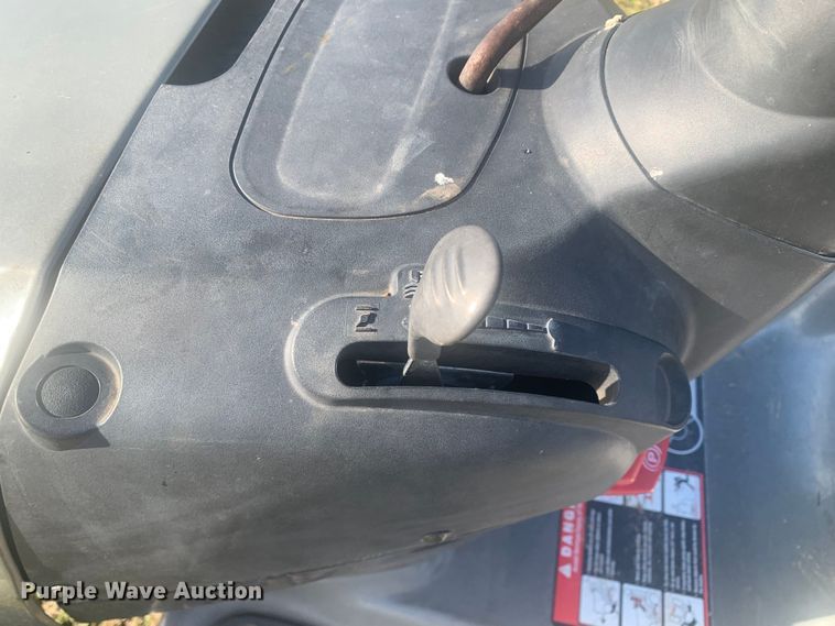 image for item LI9076 Craftsman LTS2000  lawn mower