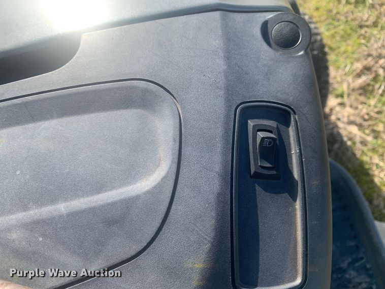 image for item LI9076 Craftsman LTS2000  lawn mower