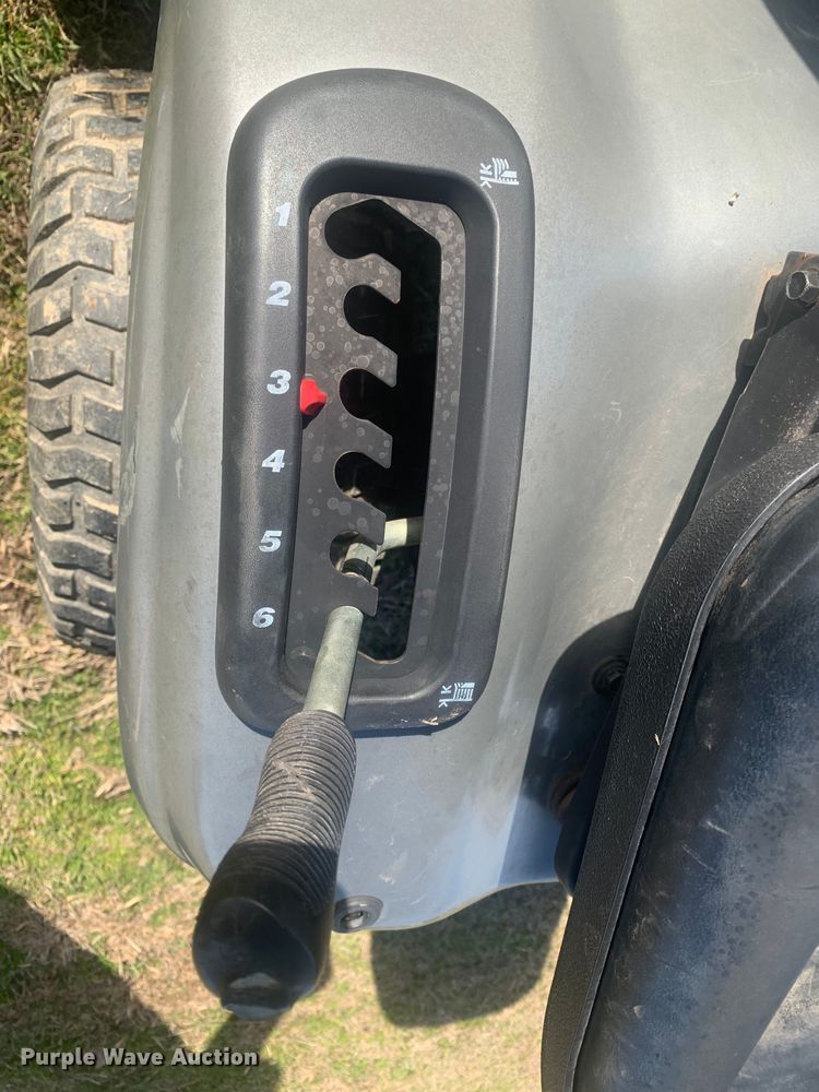 image for item LI9076 Craftsman LTS2000  lawn mower