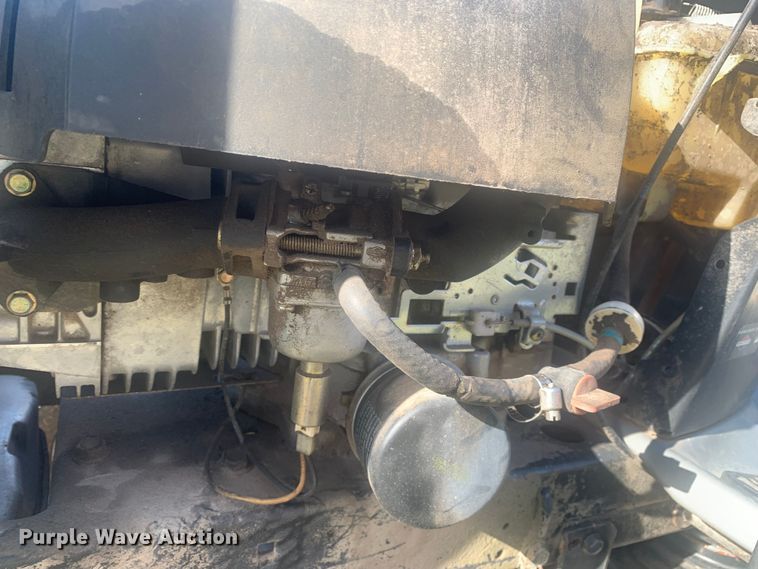 image for item LI9076 Craftsman LTS2000  lawn mower