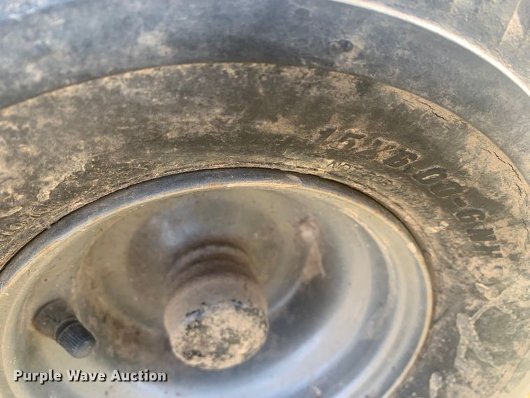 image for item LI9076 Craftsman LTS2000  lawn mower