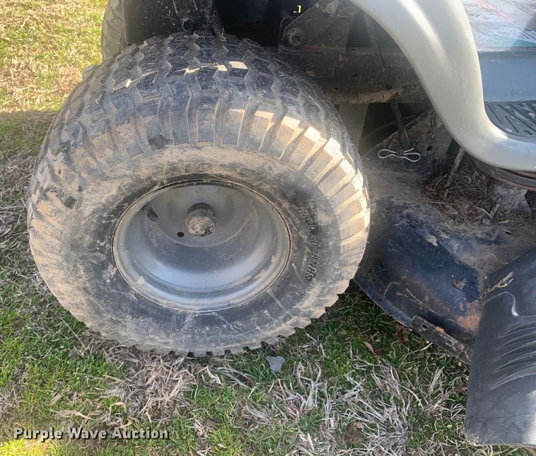 image for item LI9076 Craftsman LTS2000  lawn mower