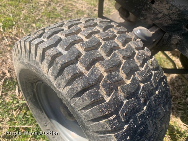 image for item LI9076 Craftsman LTS2000  lawn mower