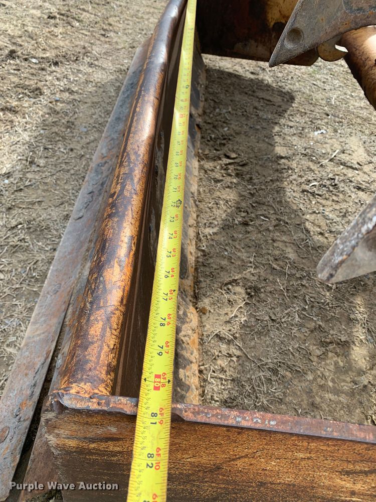 image for item LI9082 Case 480F  landscape tractor