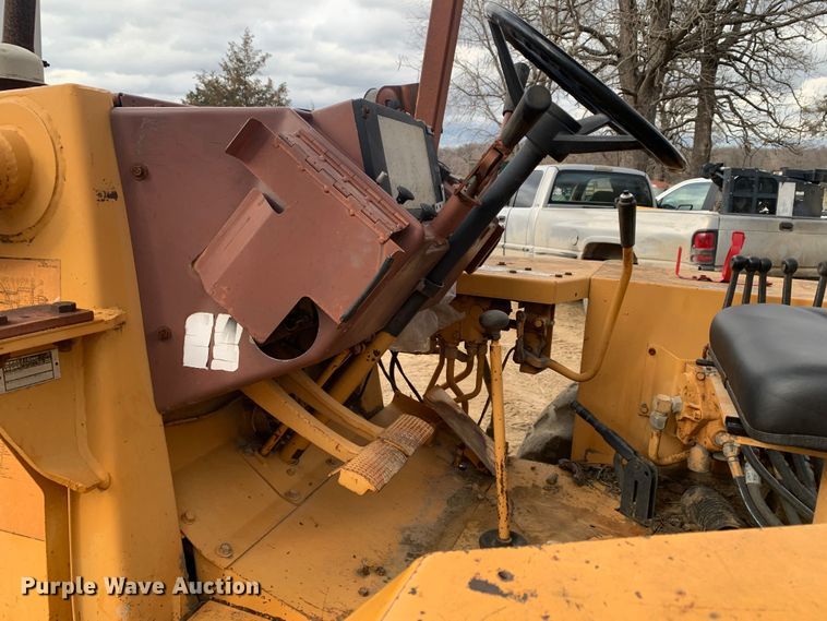 image for item LI9082 Case 480F  landscape tractor