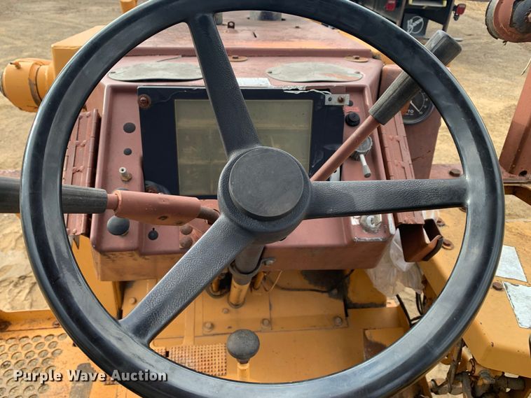 image for item LI9082 Case 480F  landscape tractor