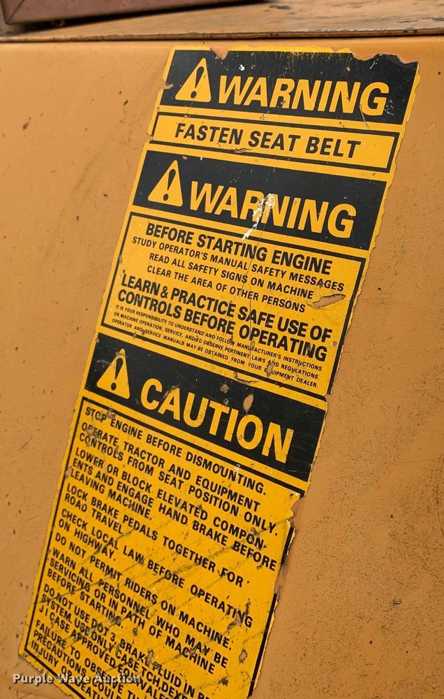 image for item LI9082 Case 480F  landscape tractor