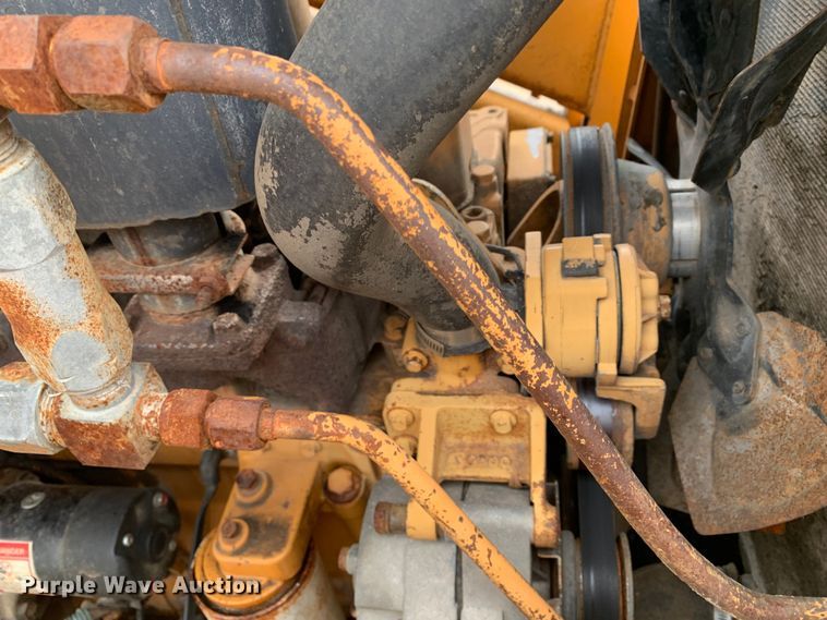 image for item LI9082 Case 480F  landscape tractor